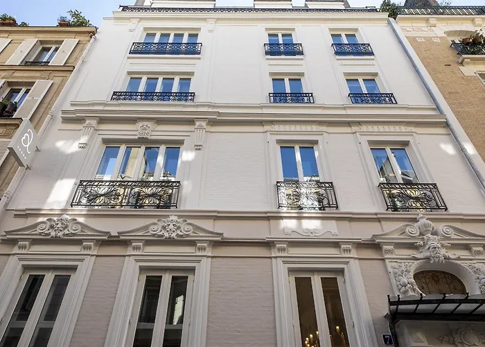 Paris J'Adore & Spa (Adults Only)Spa Hotel